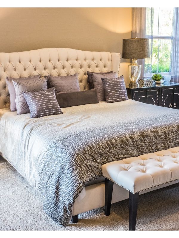 Linen cushion cover